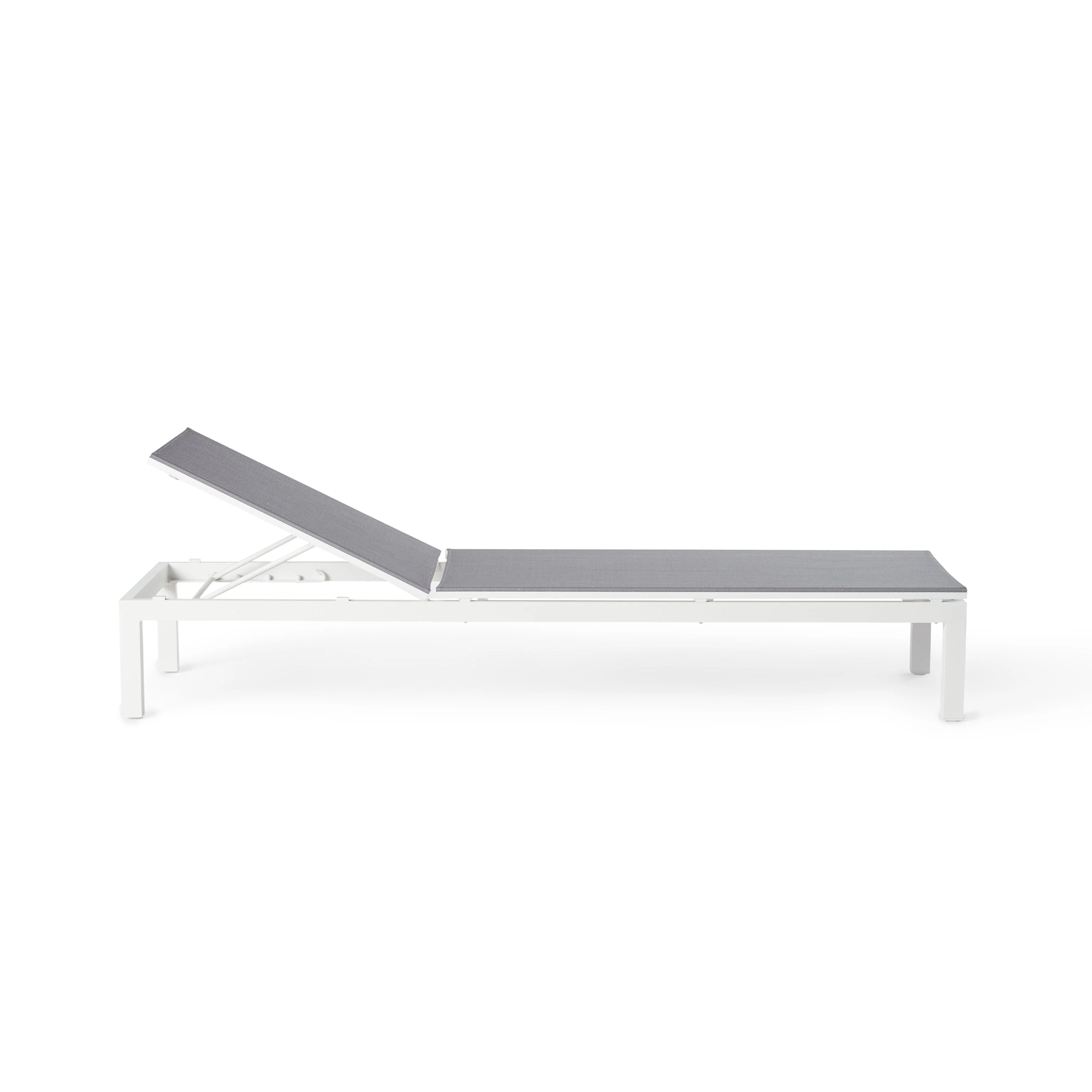 Belvedere Chaise in White Aluminum and Silver Mesh - Image 3