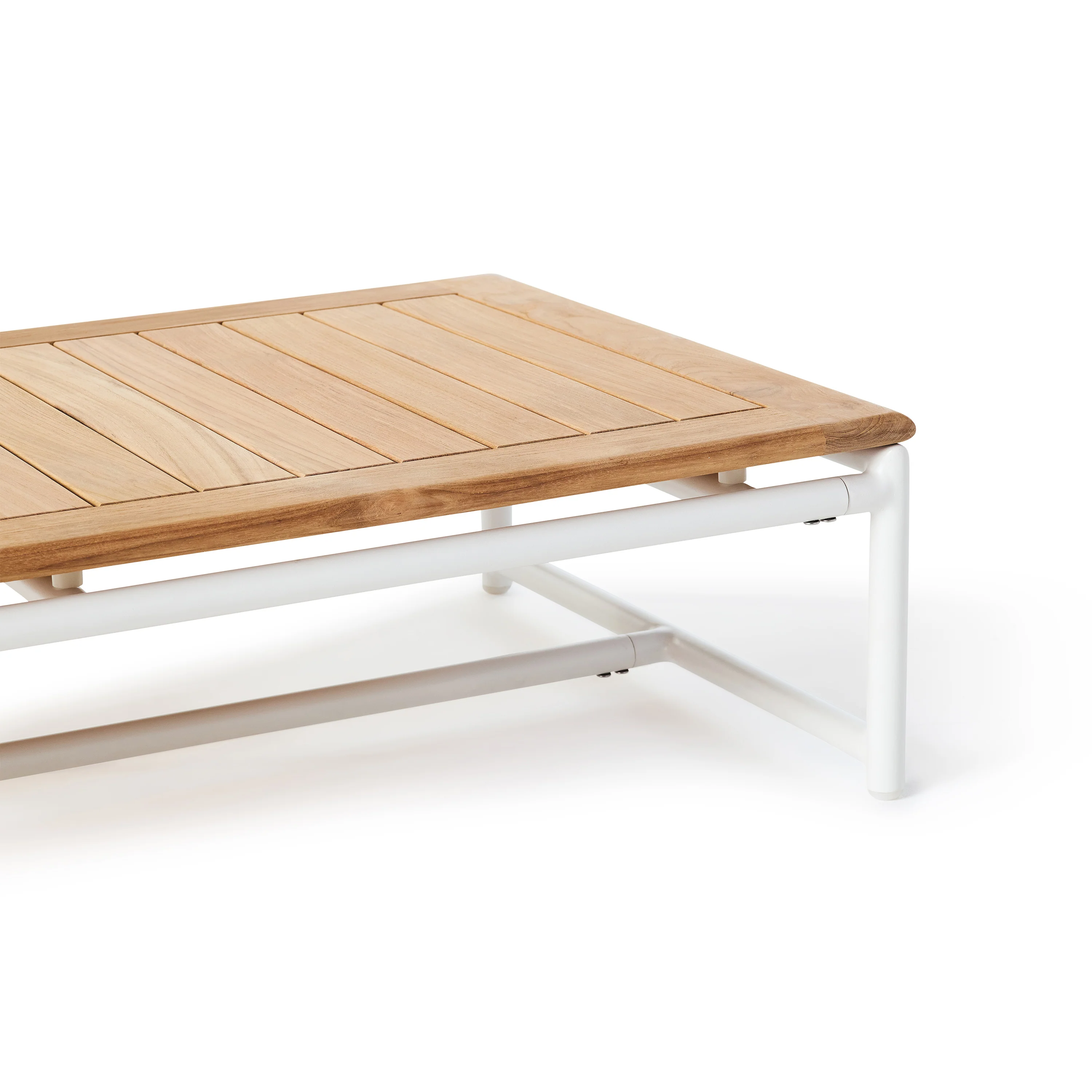 Pasadena Coffee Table in White Aluminum - Image 4