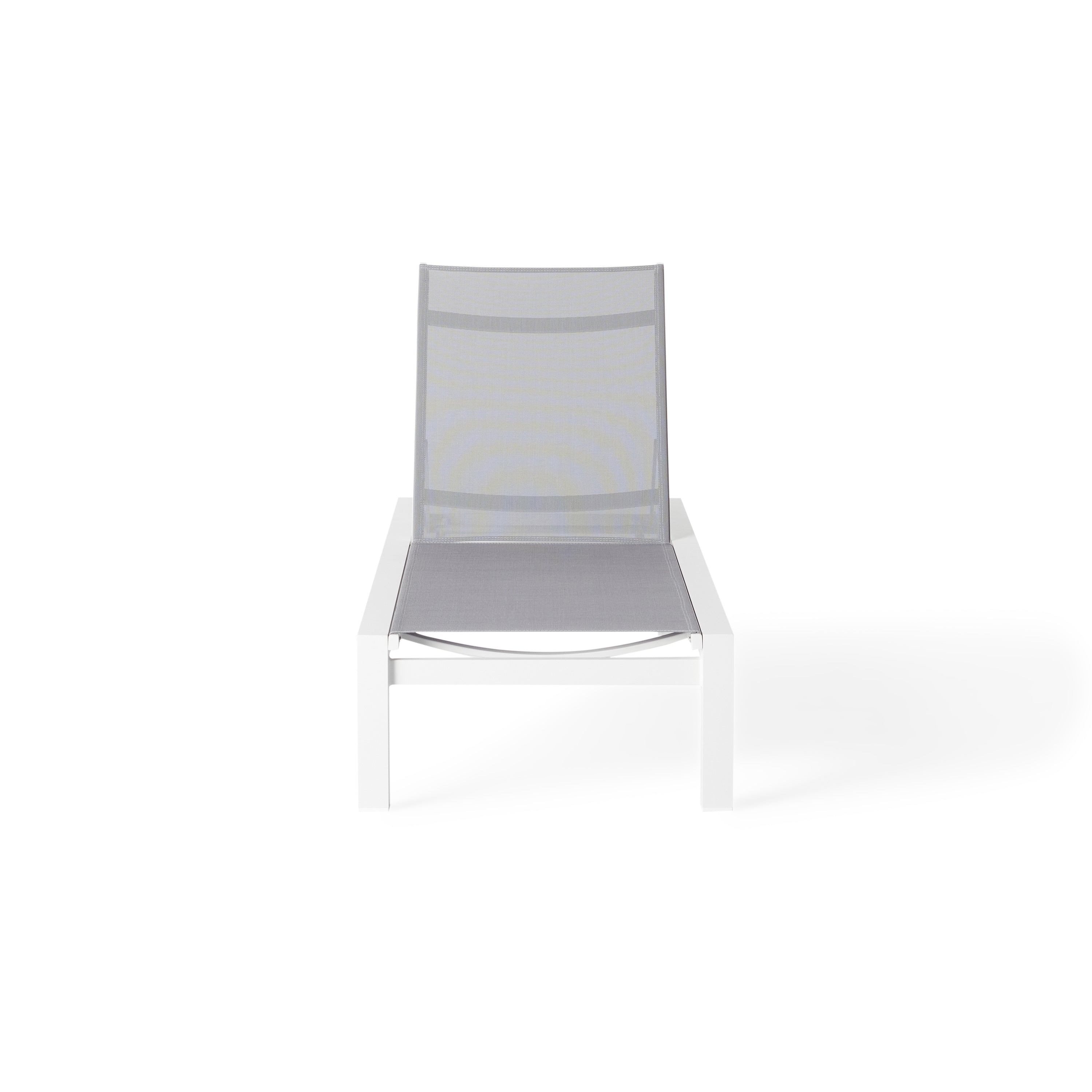 Santa Monica Chaise Lounge in White Aluminum & Silver Mesh - Image 10