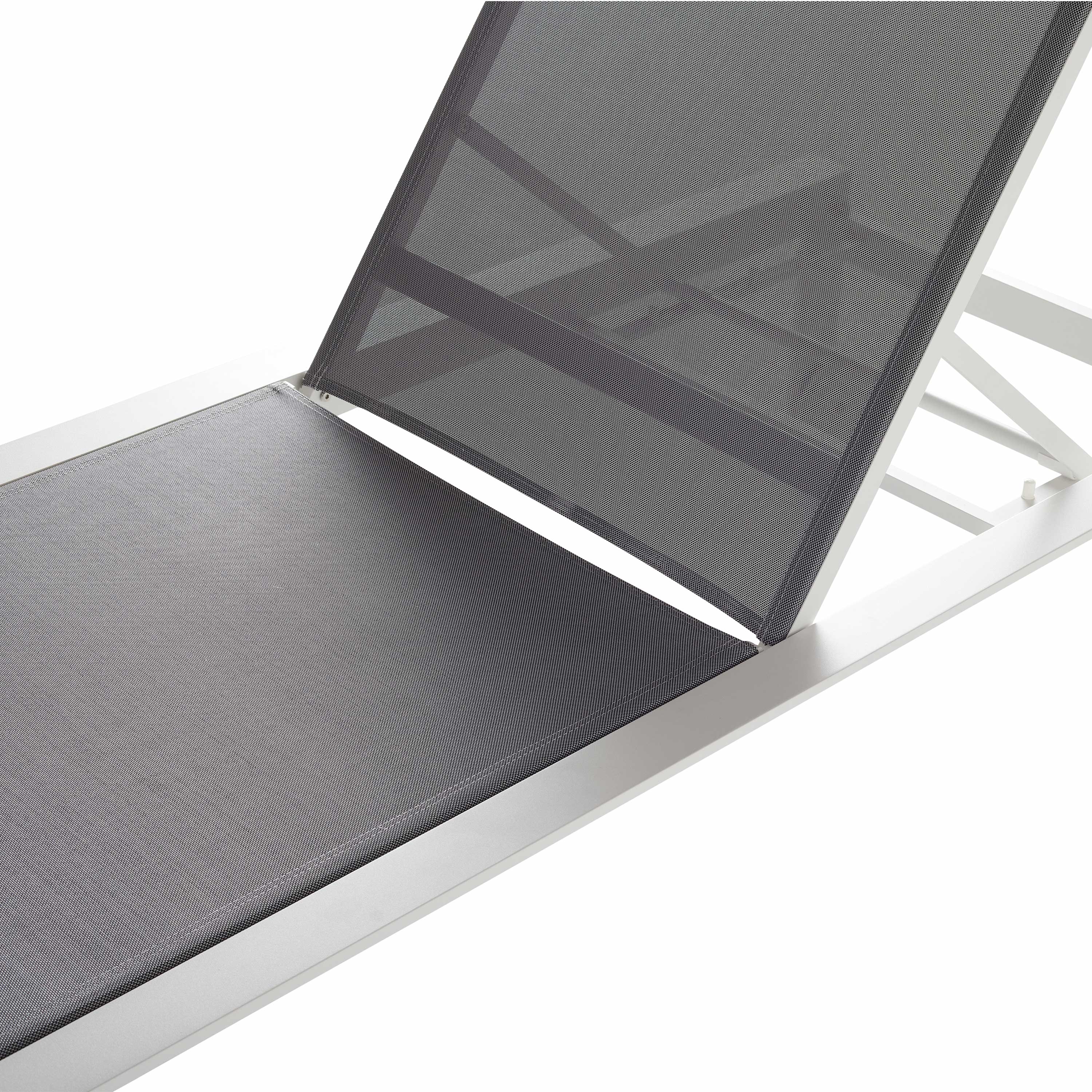 Santa Monica Chaise Lounge in White Aluminum & Silver Mesh - Image 7
