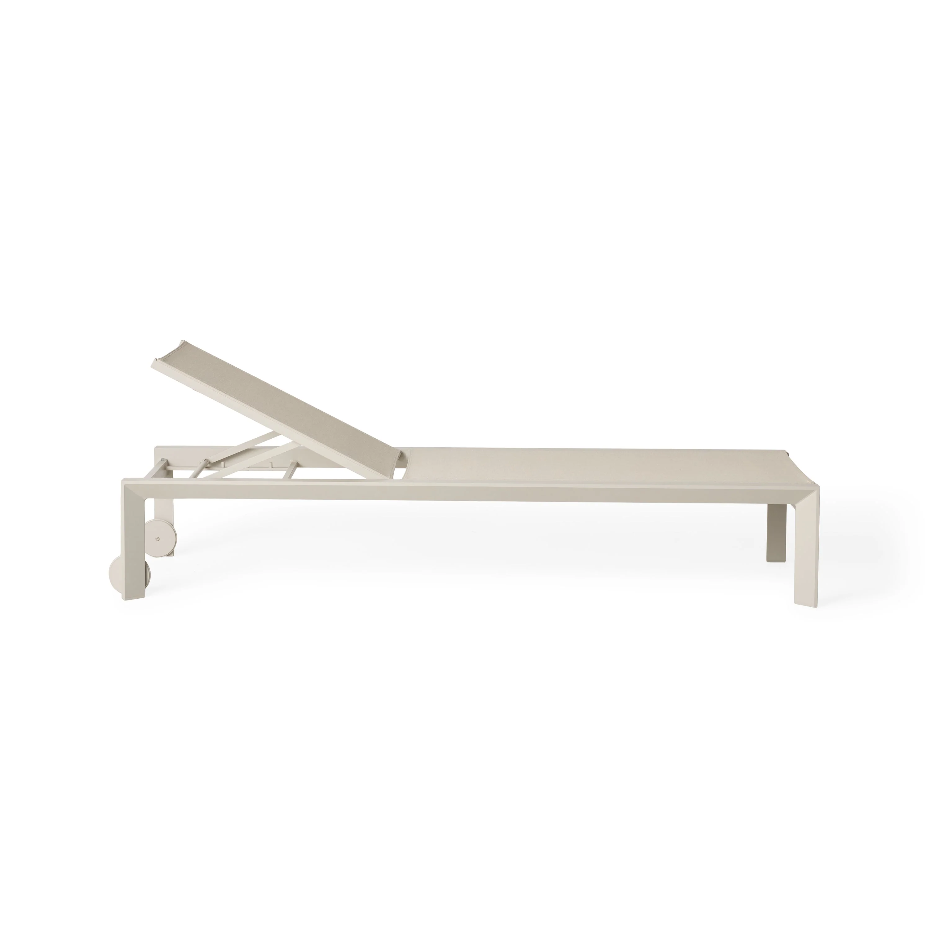 Santa Monica Chaise Lounge in Dune Aluminum - Image 6